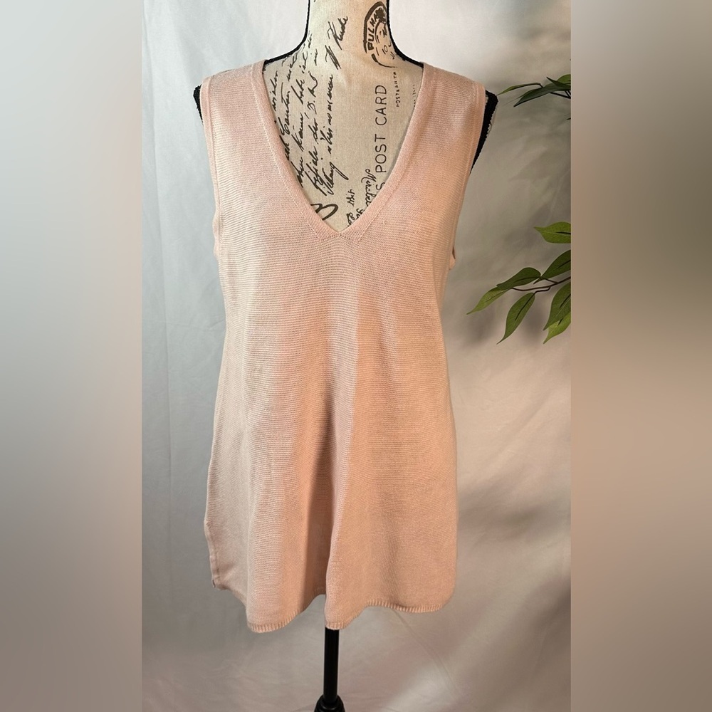 LOFT Pink Women's Blouse 🩷🩷 - Picture 6 of 9